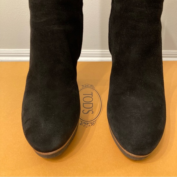 Tod’s Tall Suede boots - Picture 10 of 16
